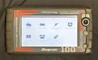 SNAP ON TRITON D8 22.4 DIAGNOSTIC SCANNER EEMS343